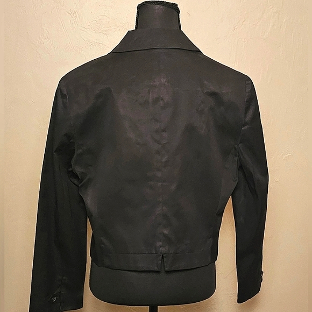 [EXPRESS] NWOT ☆ Vintage Cropped Black Blazer☆《12》Clasp Closure - Picture 6 of 16